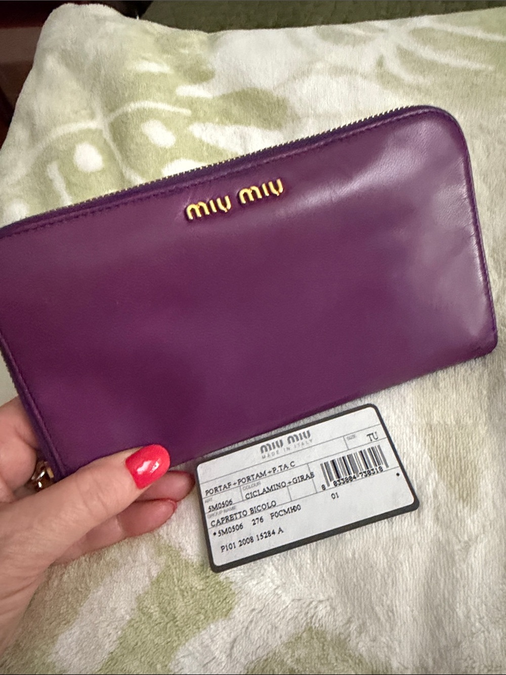 Miu Miu Violet Leather Zip Wallet with Gold Logo authenticity card included - Picture 3 of 11